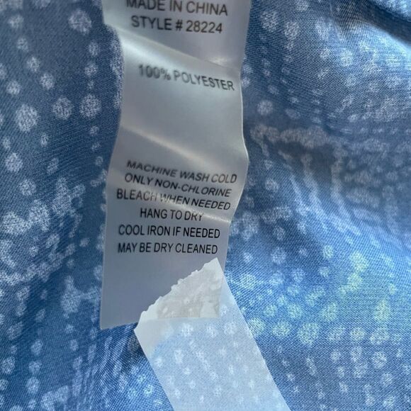 Soft Surroundings Blue Brigitte Tunic Style Blouse. Size Medium. - Picture 12 of 13